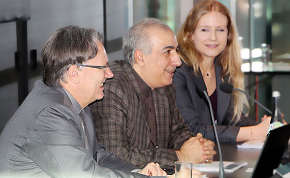 Referenten auf dem Podium beim Round-Table Bildungsexport nach Iran