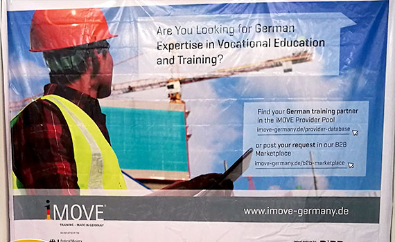 Plakat von iMOVE mit englischem Text