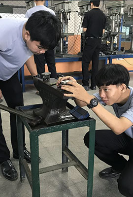 Thai trainees measure something