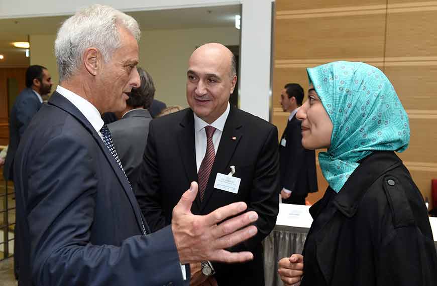 Mann und Frau im Gespräch