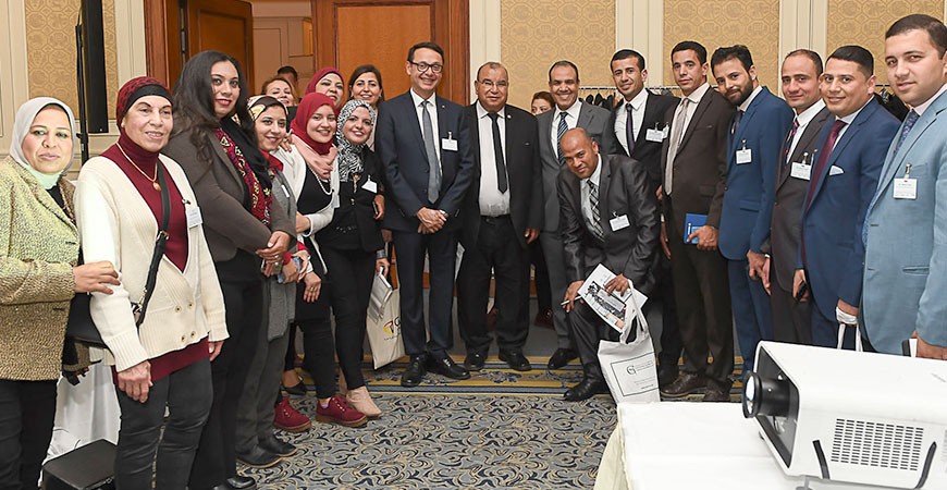 Gruppenbild einiger arabischer Gäste