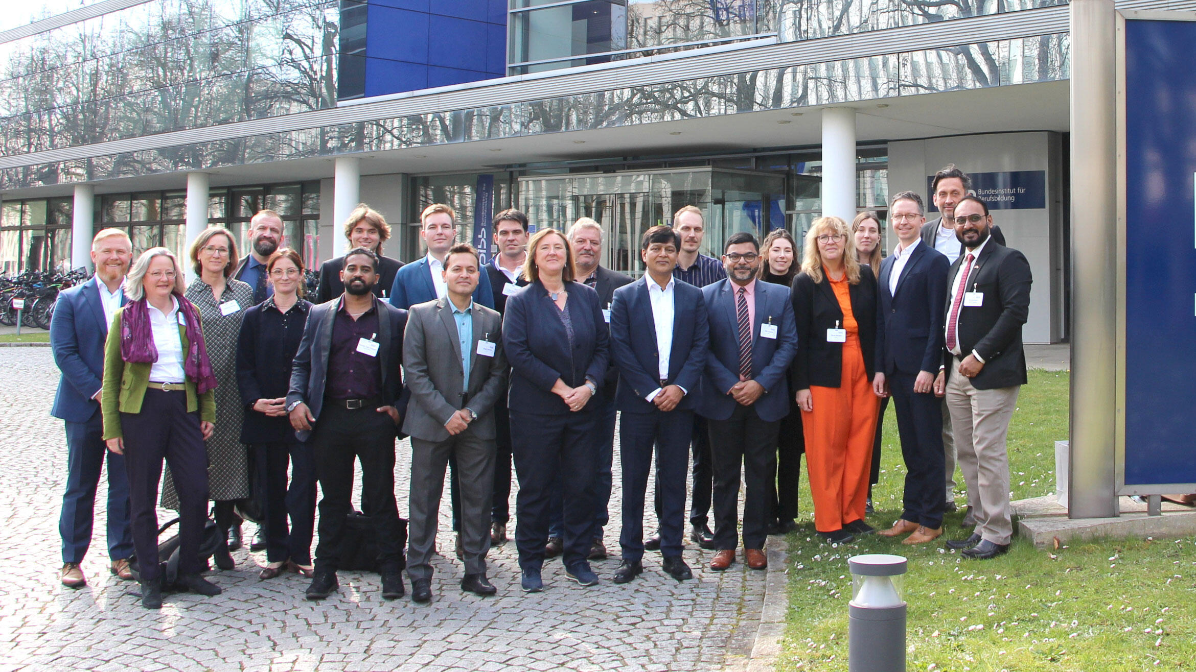 Gruppenbild de indischen Gäste und deutschen Gastgeber