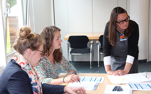 Arbeitsgruppe mit Referentin