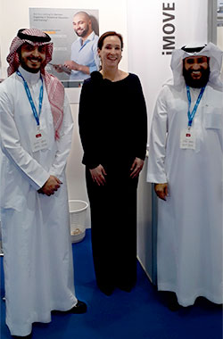 Gruppenbild mit zwei arabischen Männern und iMOVE-Kollegin