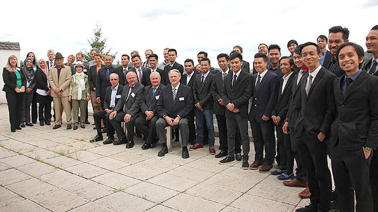 Gruppenfoto der Absolventen aus Malaysia