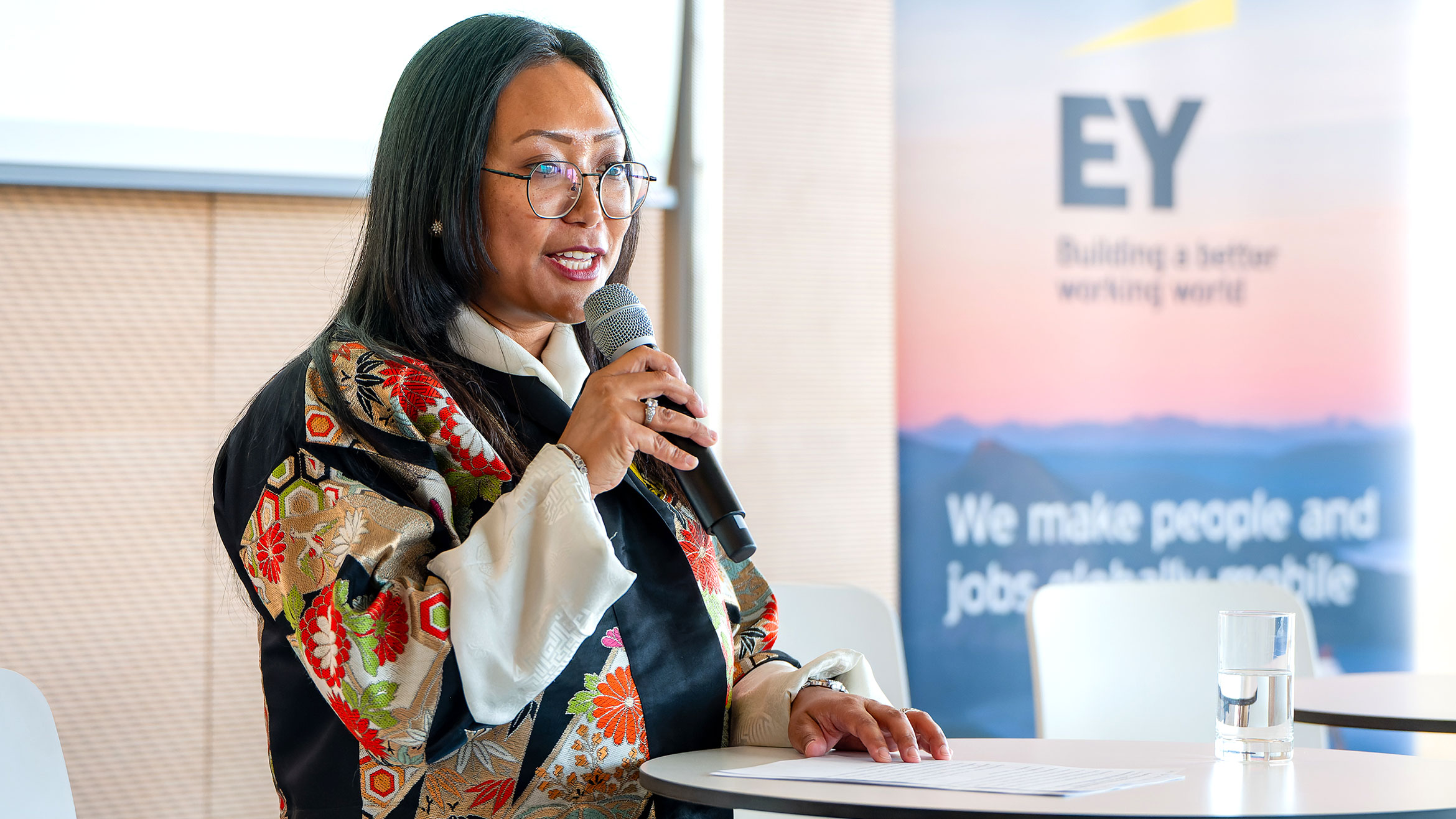 close-upe of a female speaker