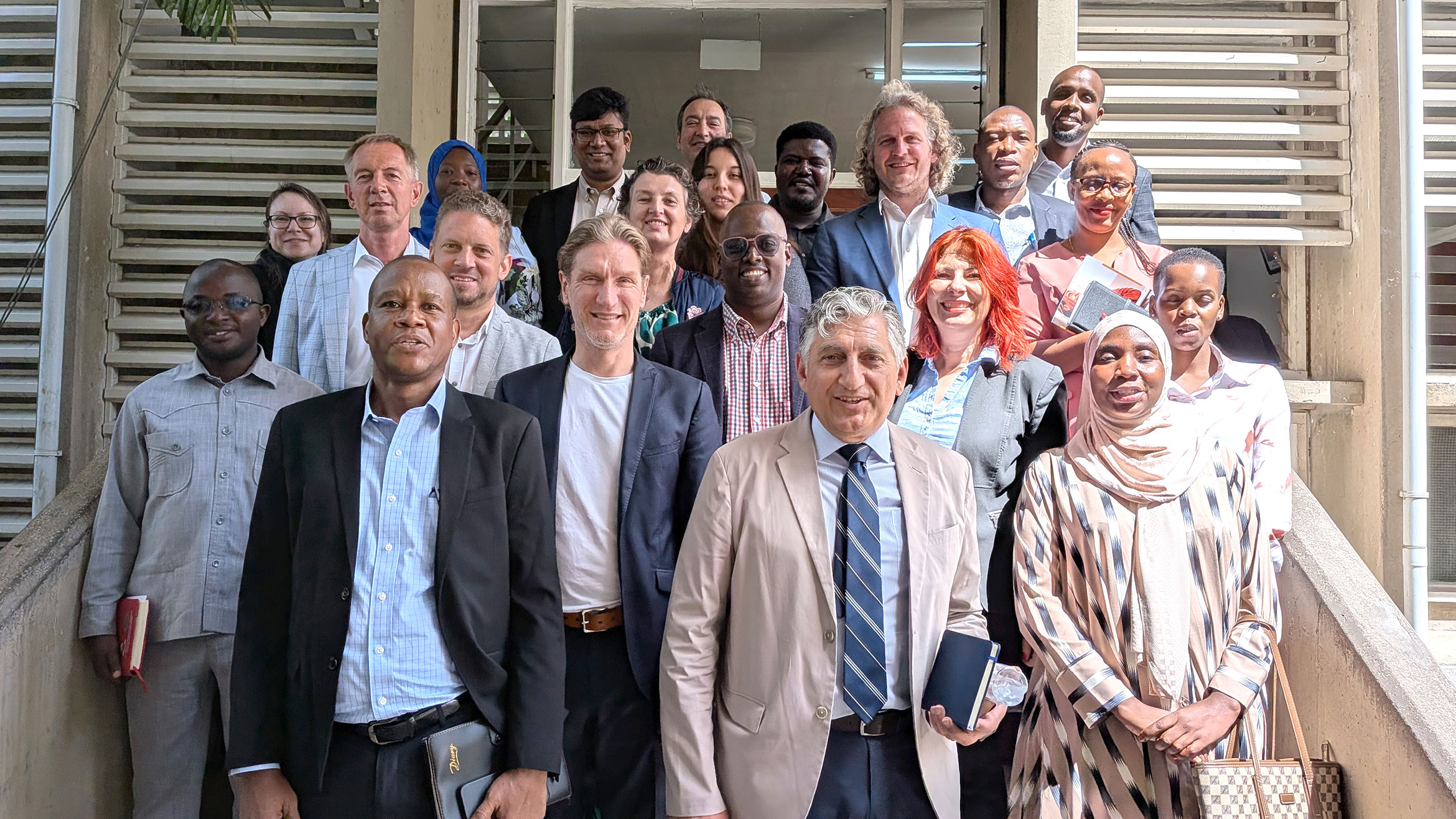 group picture with the German delegation and the Tanzanian hosts