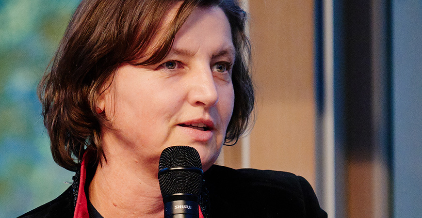 close-up of a female speaker