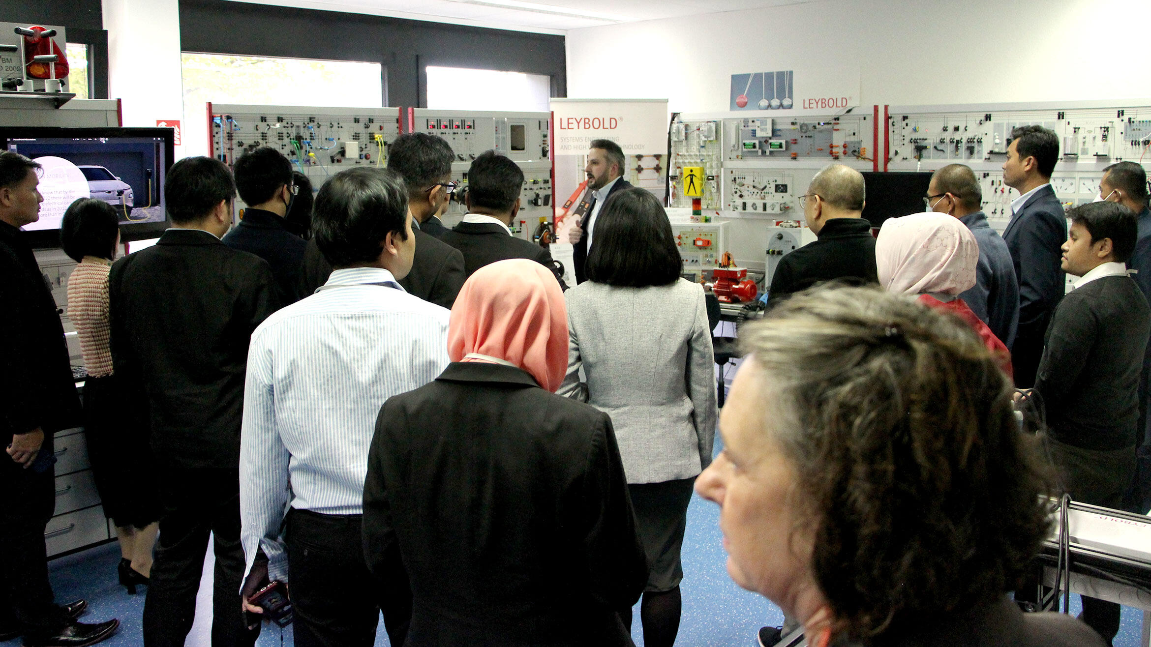 delegation during a company visit