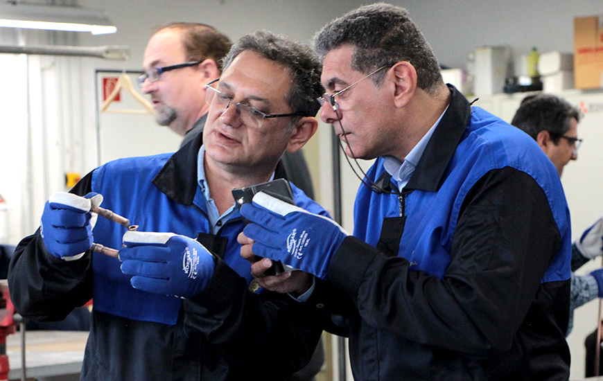 Training scene in a workshop